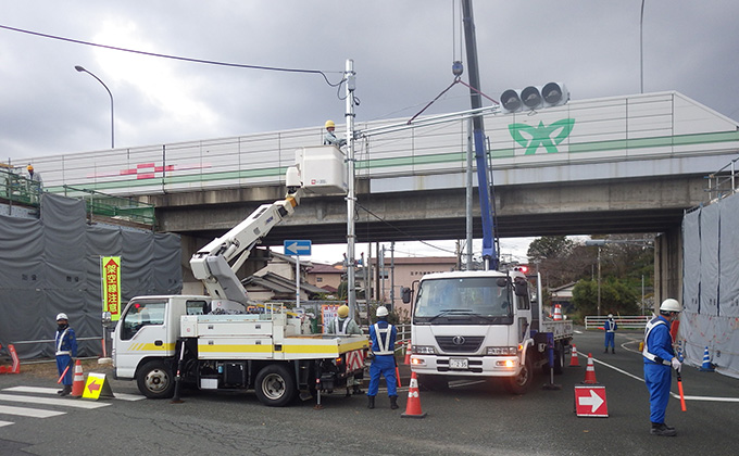 交通信号設備